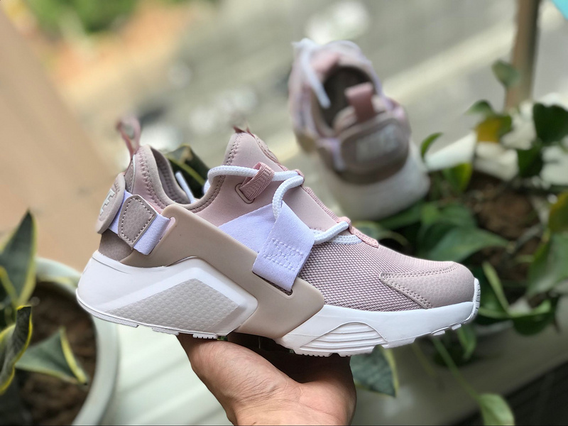 NIKE Air Huarache City AH6804 600 36 39